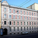 Дом для студентов: из истории «Николаевского имени Августейшего председателя Комитета Сибирской железной дороги общежития студентов Института инженеров путей сообщения Императора Александра I»